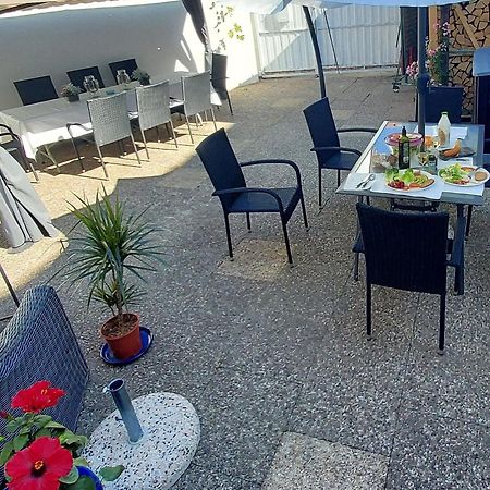 Apartmenthaus Schlosspark Worms Bagian luar foto