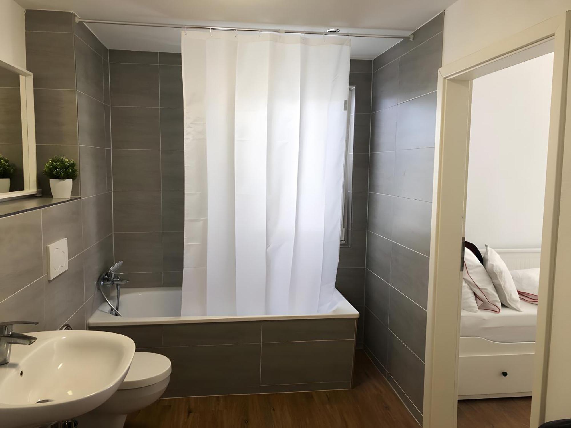 Apartmenthaus Schlosspark Worms Bagian luar foto